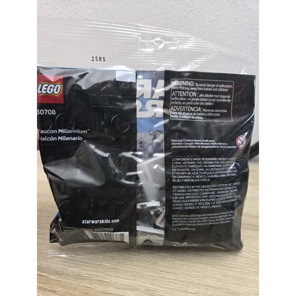 NEW🌟Lego Star‎ Wars Millennium Falcon 30708 Factory Sealed